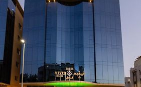 Sunday Red Sea Fountain Alhamra Formerly Vivid Plaza Hotel